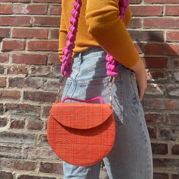 Handmade natural fibers bag from the Amazon rainforest - Picture 3 of 7